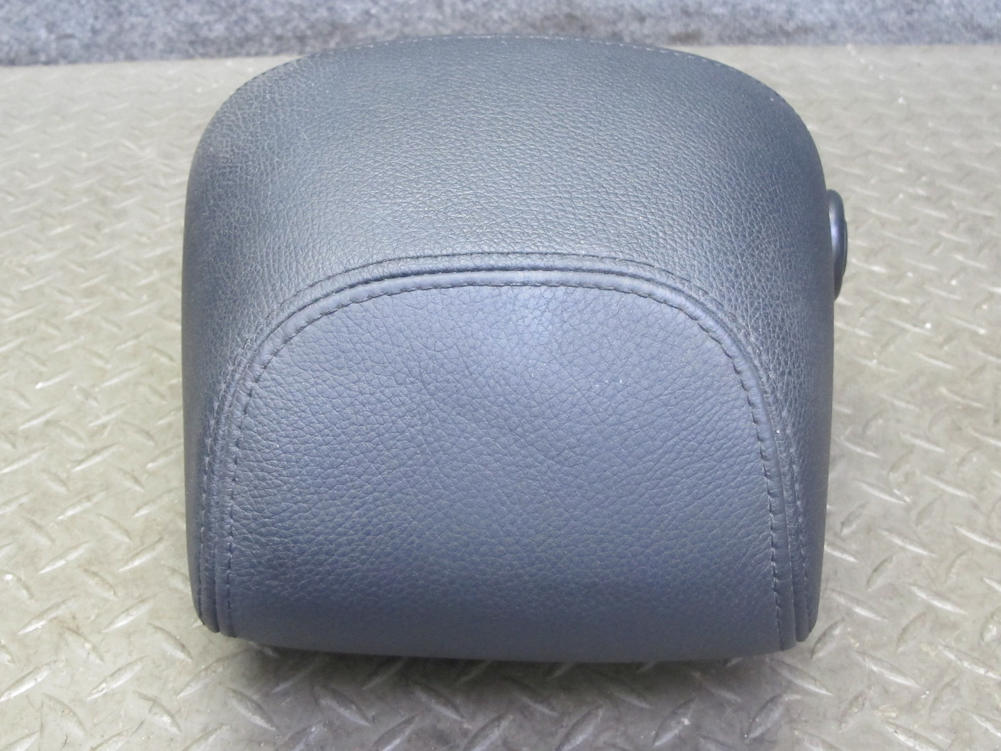 12-18 BMW F30 F31 F34 Front Left or Right Seat Leather Headrest Black OEM