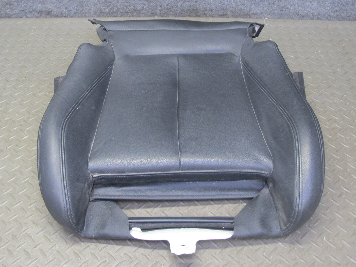 12-18 BMW F30 F31 F34 335i Front Left Sport Seat Lower Leather Cushion Black OEM