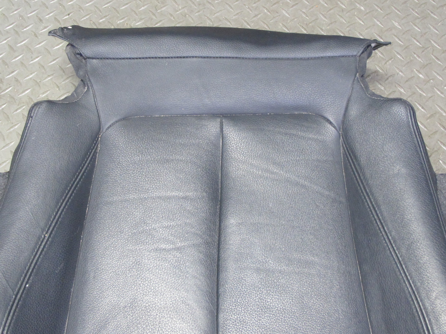 12-18 BMW F30 F31 F34 335i Front Left Sport Seat Lower Leather Cushion Black OEM