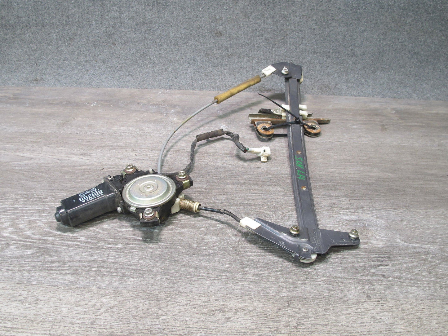 95-00 Lexus UZZ30L SC300 SC400 Left Driver Door Window Regulator w Motor OEM