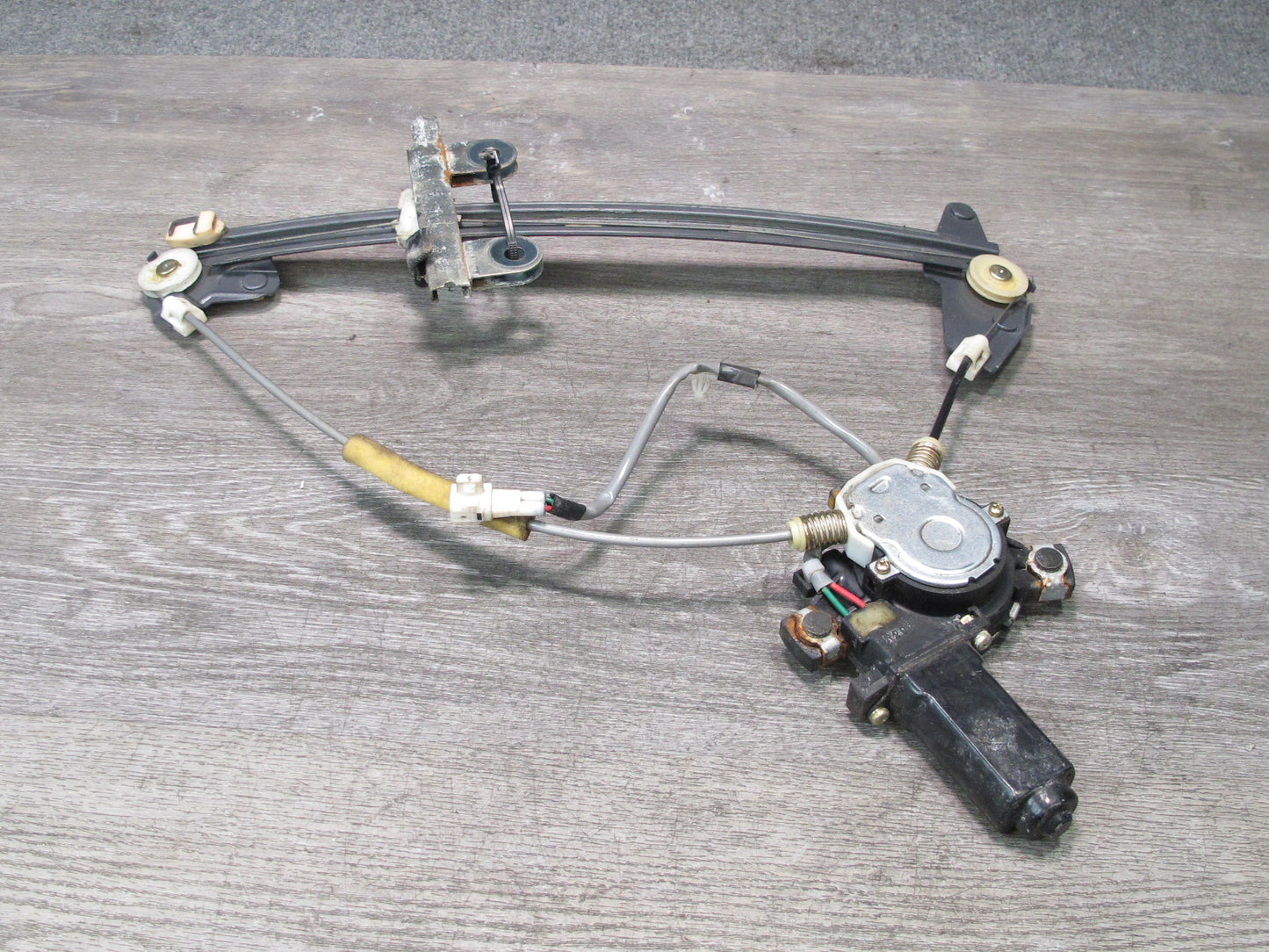 95-00 Lexus UZZ30L SC300 SC400 Right Passenger Door Window Regulator w Motor OEM