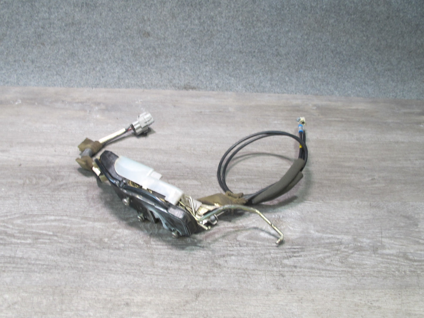 92-00 Lexus UZZ30L SC300 SC400 Left Driver Door Lock Latch Actuator OEM