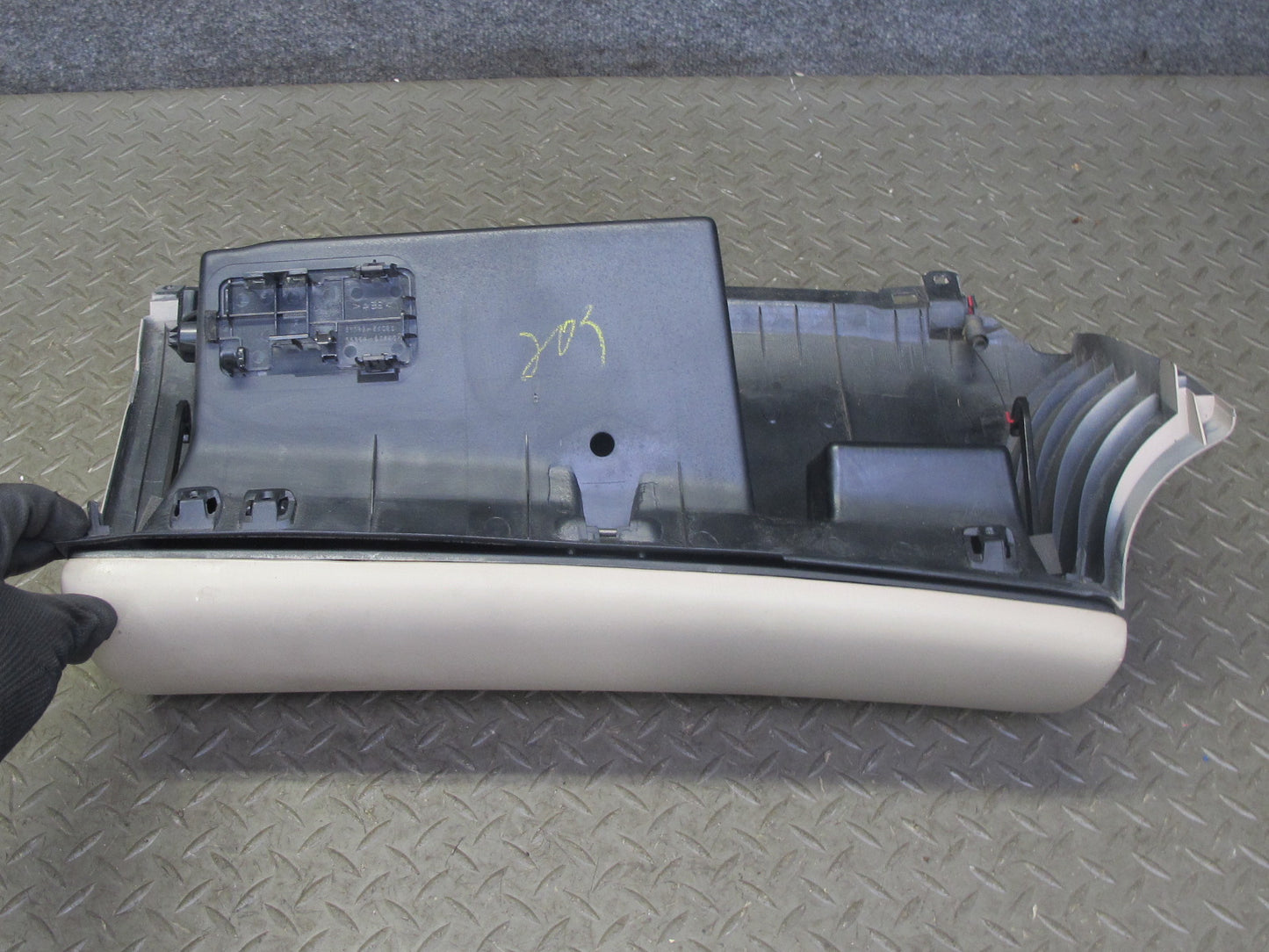 93-00 Lexus UZZ30L SC300 SC400 Dash Glove Box Compartment Storage Ivory OEM