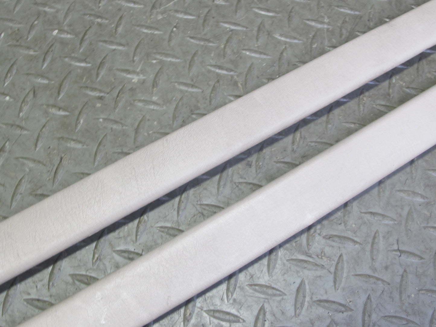 94-00 Lexus UZZ30L SC300 SC400 Door Scuff Step Sill Plate Trim Set Ivory OEM