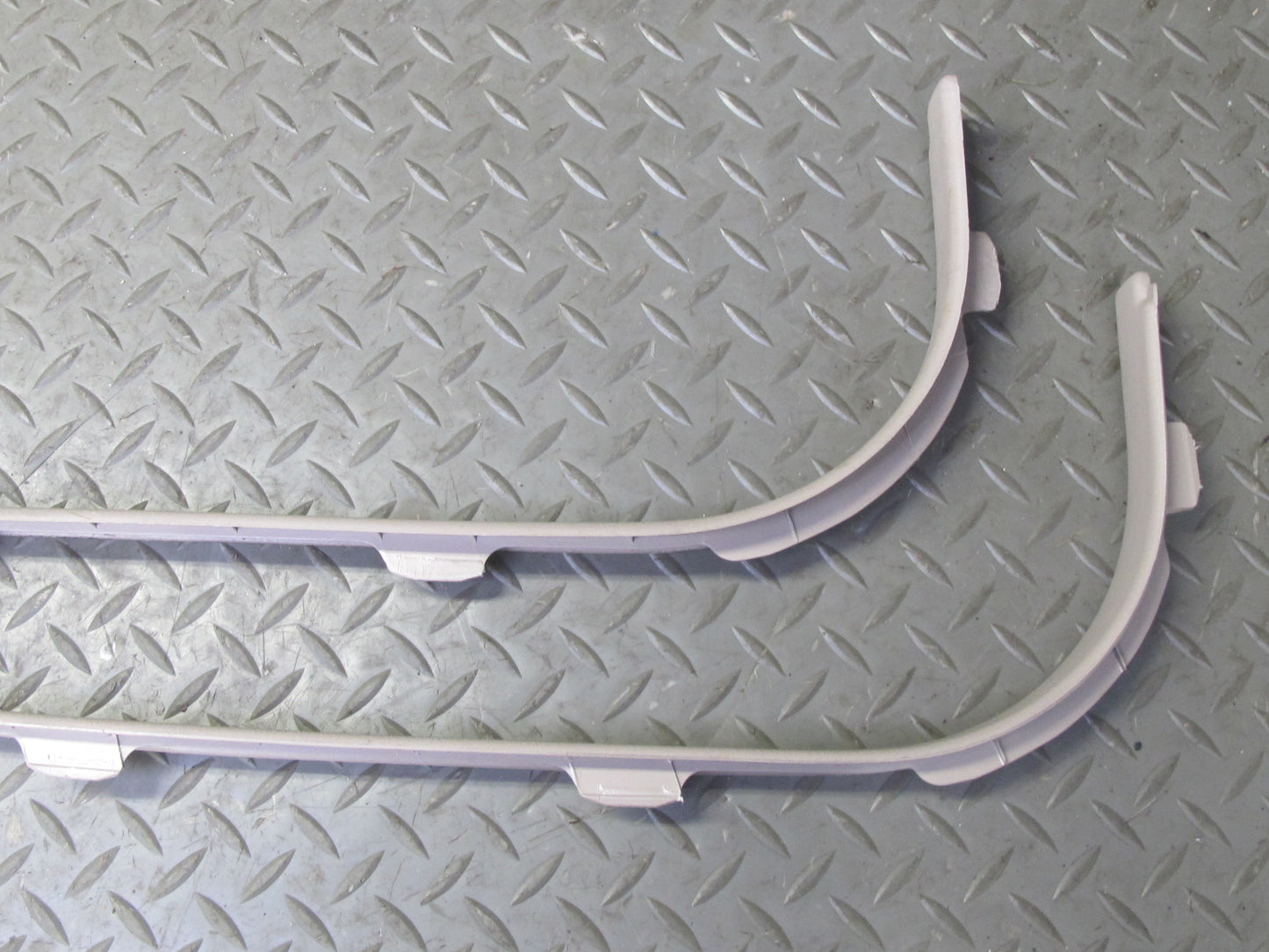 94-00 Lexus UZZ30L SC300 SC400 Door Scuff Step Sill Plate Trim Set Ivory OEM
