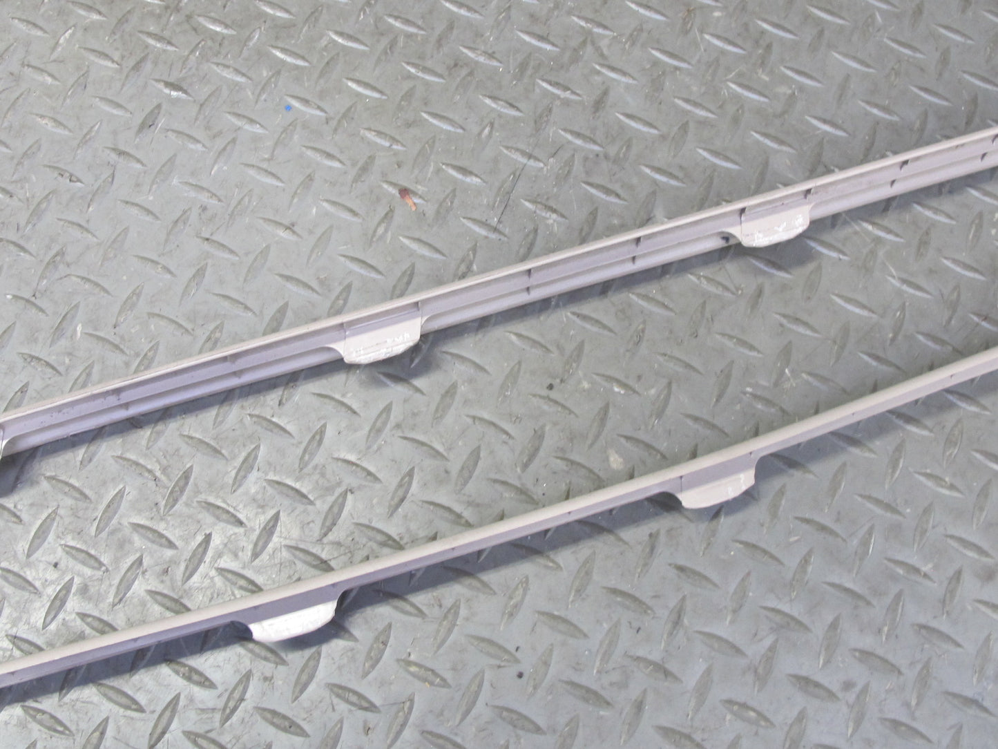 94-00 Lexus UZZ30L SC300 SC400 Door Scuff Step Sill Plate Trim Set Ivory OEM
