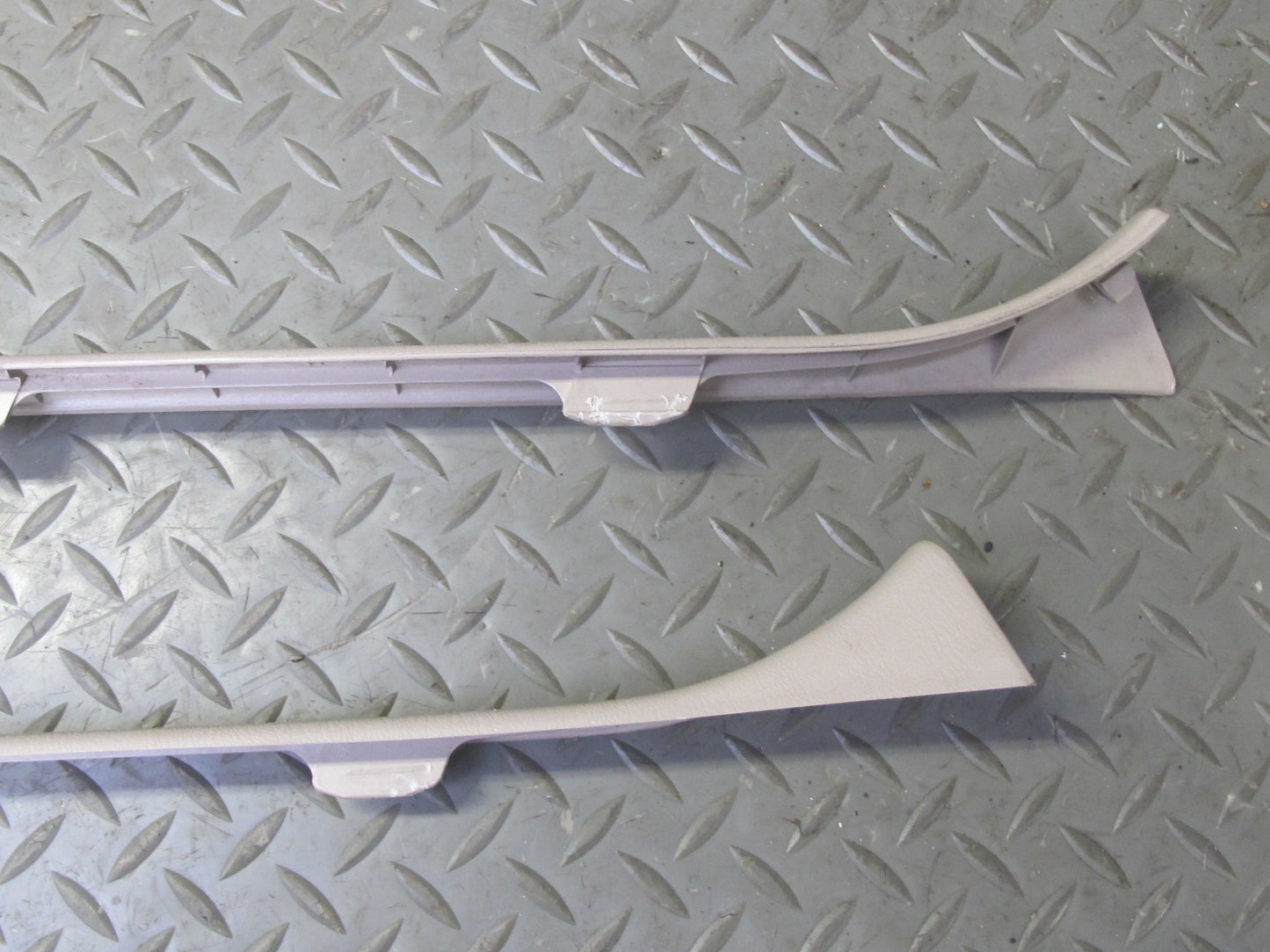 94-00 Lexus UZZ30L SC300 SC400 Door Scuff Step Sill Plate Trim Set Ivory OEM