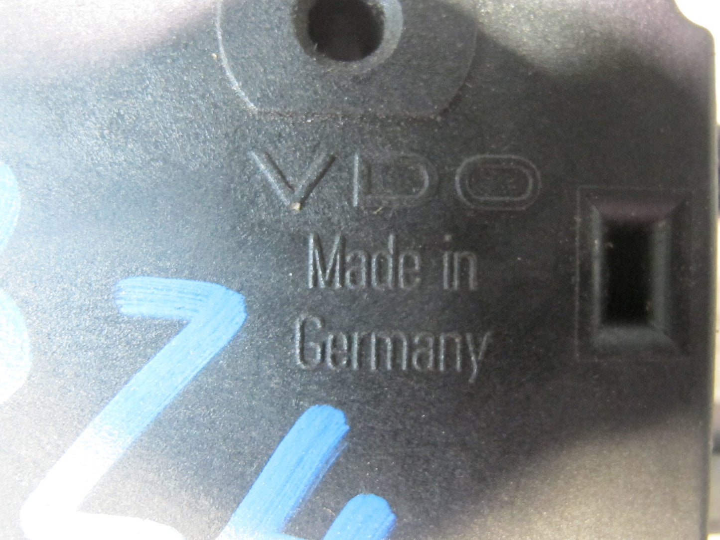 96-02 BMW E36/7 Z3 Rear Trunk Lid Lock Latch Actuator Motor 8361140 OEM