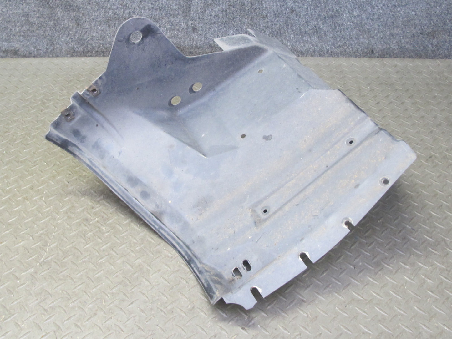 91-96 Chevrolet Corvette C4 Front Left Fender Liner Splash Shield Guard OEM