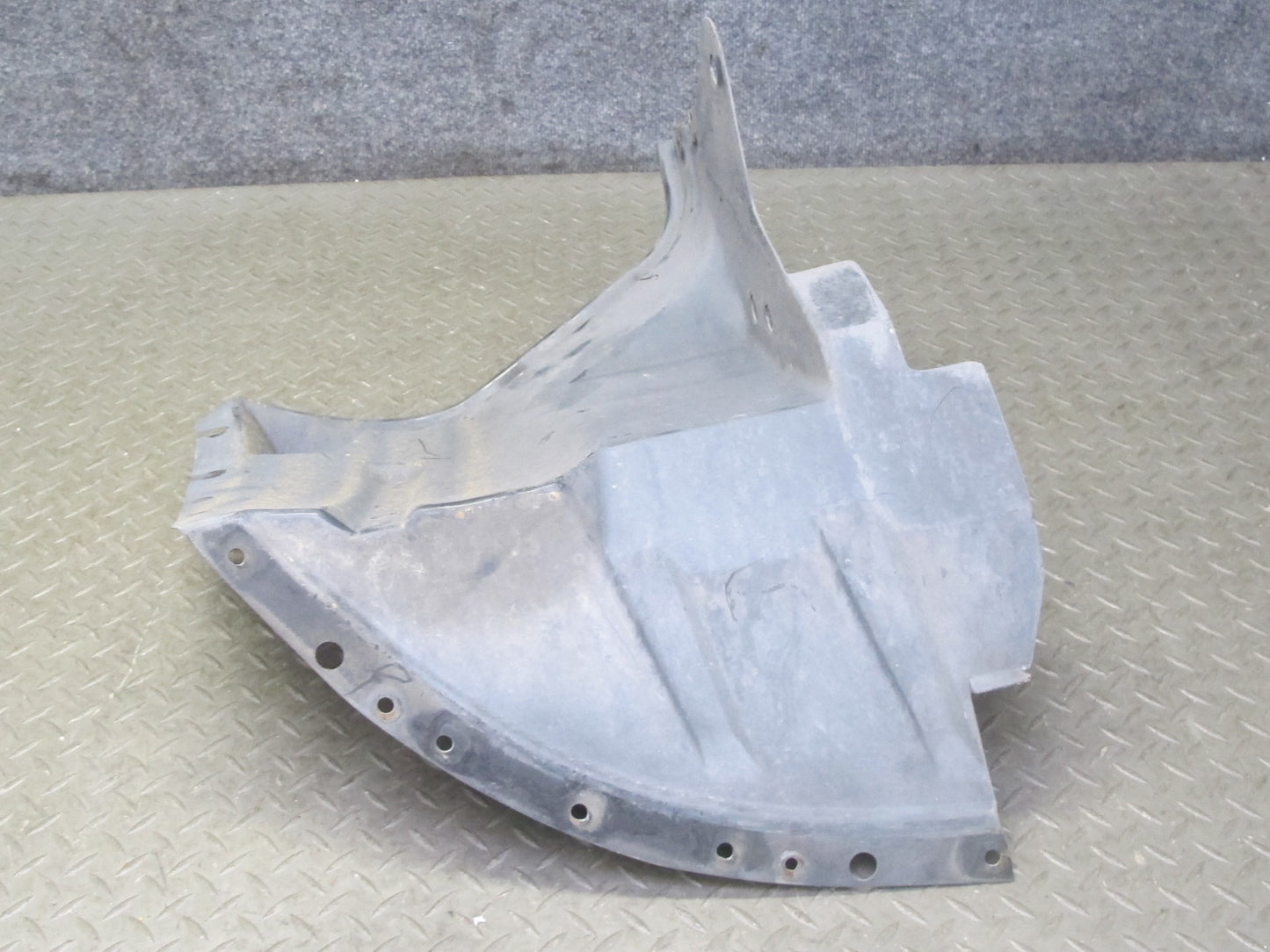 91-96 Chevrolet Corvette C4 Front Left Fender Liner Splash Shield Guard OEM