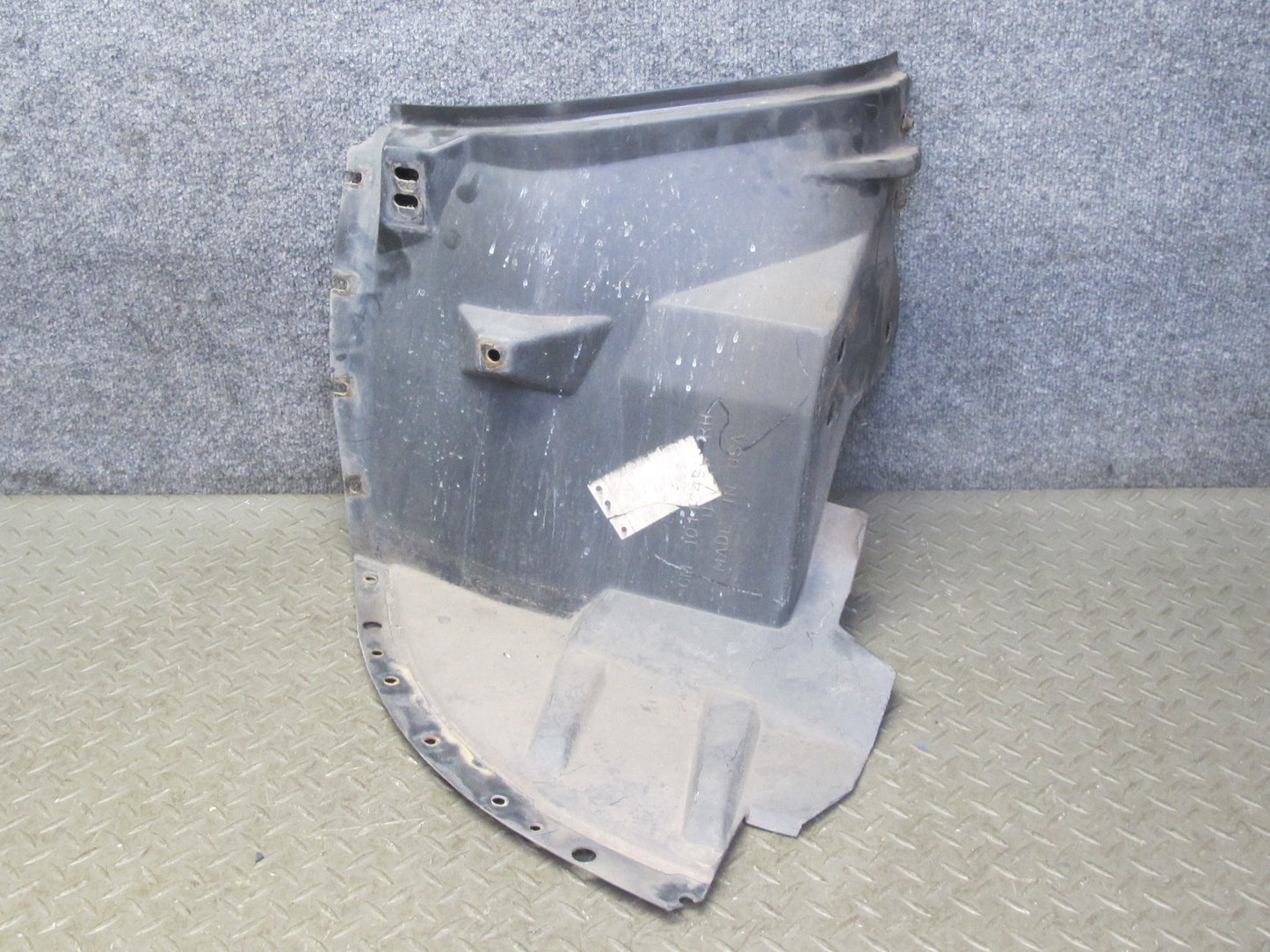 91-96 Chevrolet Corvette C4 Front Right Fender Liner Splash Shield Guard OEM
