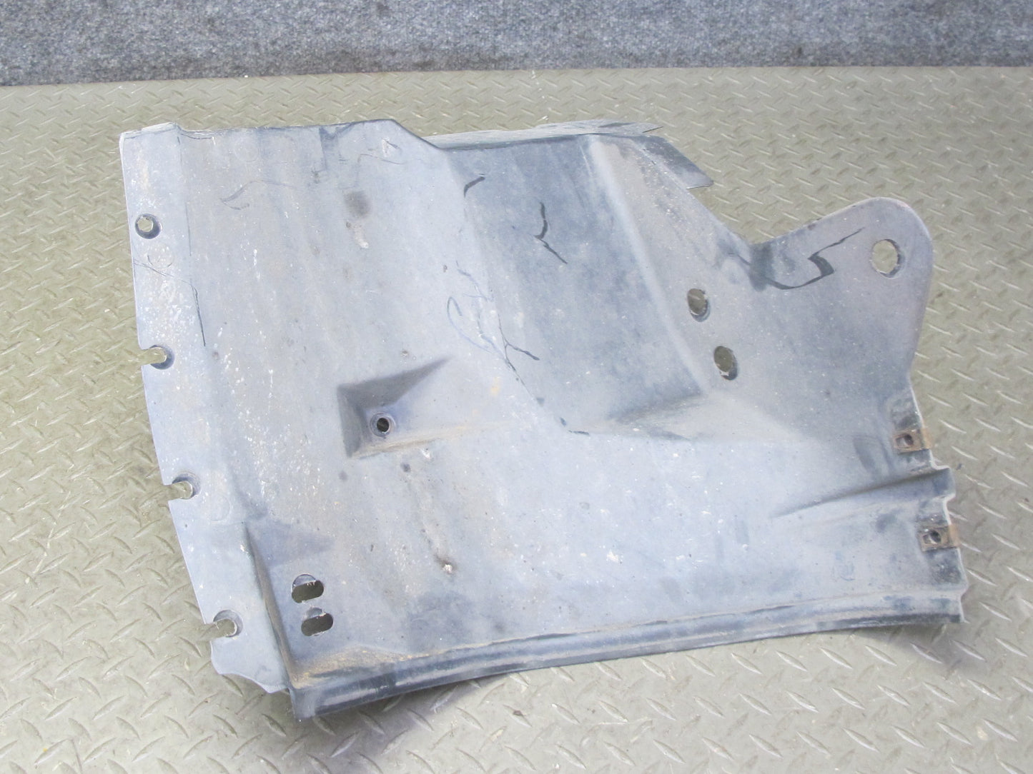 91-96 Chevrolet Corvette C4 Front Right Fender Liner Splash Shield Guard OEM