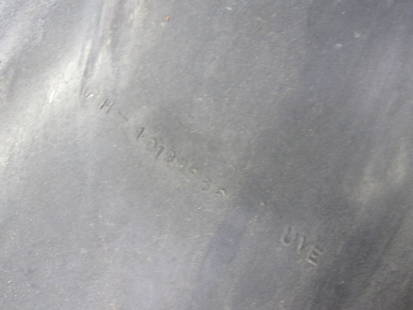 91-96 Chevrolet Corvette C4 Front Right Fender Liner Splash Shield Guard OEM
