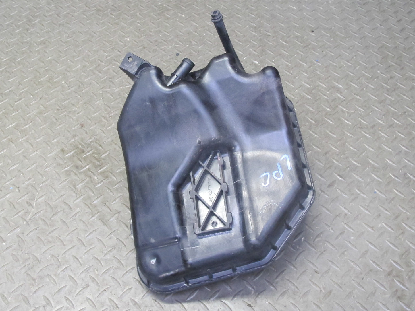 2003-2010 Porsche Cayenne 955 957 Turbo Engine Expansion Overflow Reservoir Tank