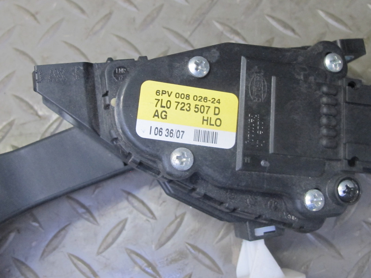 2003-2010 Porsche Cayenne 955 957 Gas Acceleration Pedal 7L0723507D