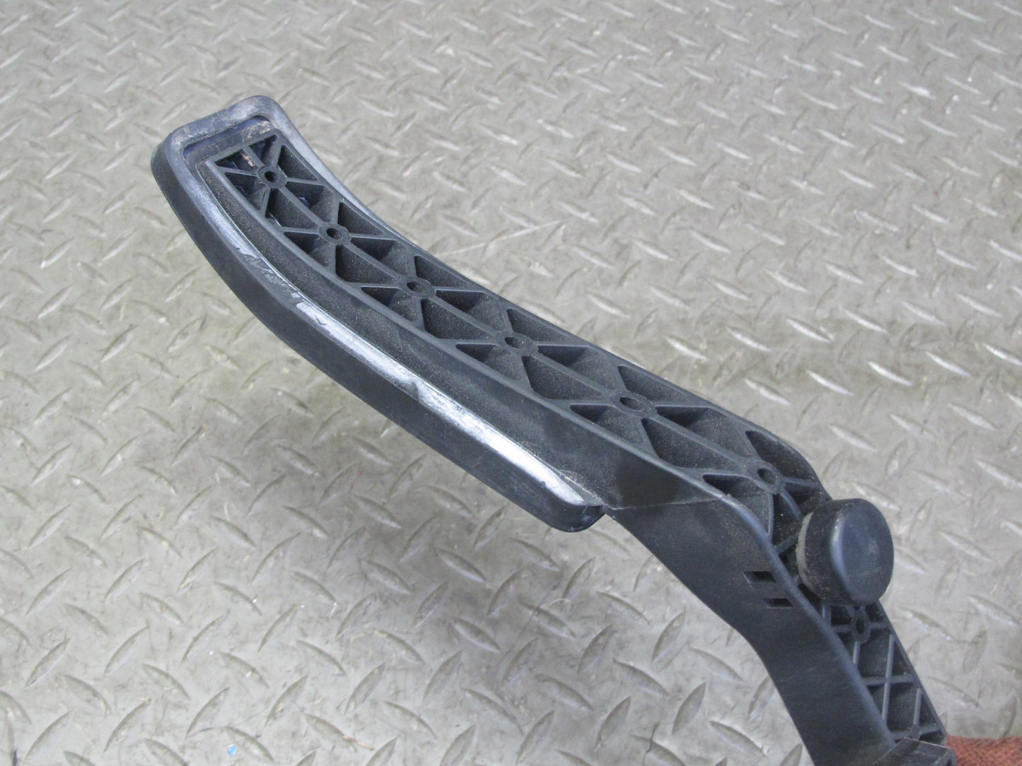 2003-2010 Porsche Cayenne 955 957 Gas Acceleration Pedal 7L0723507D