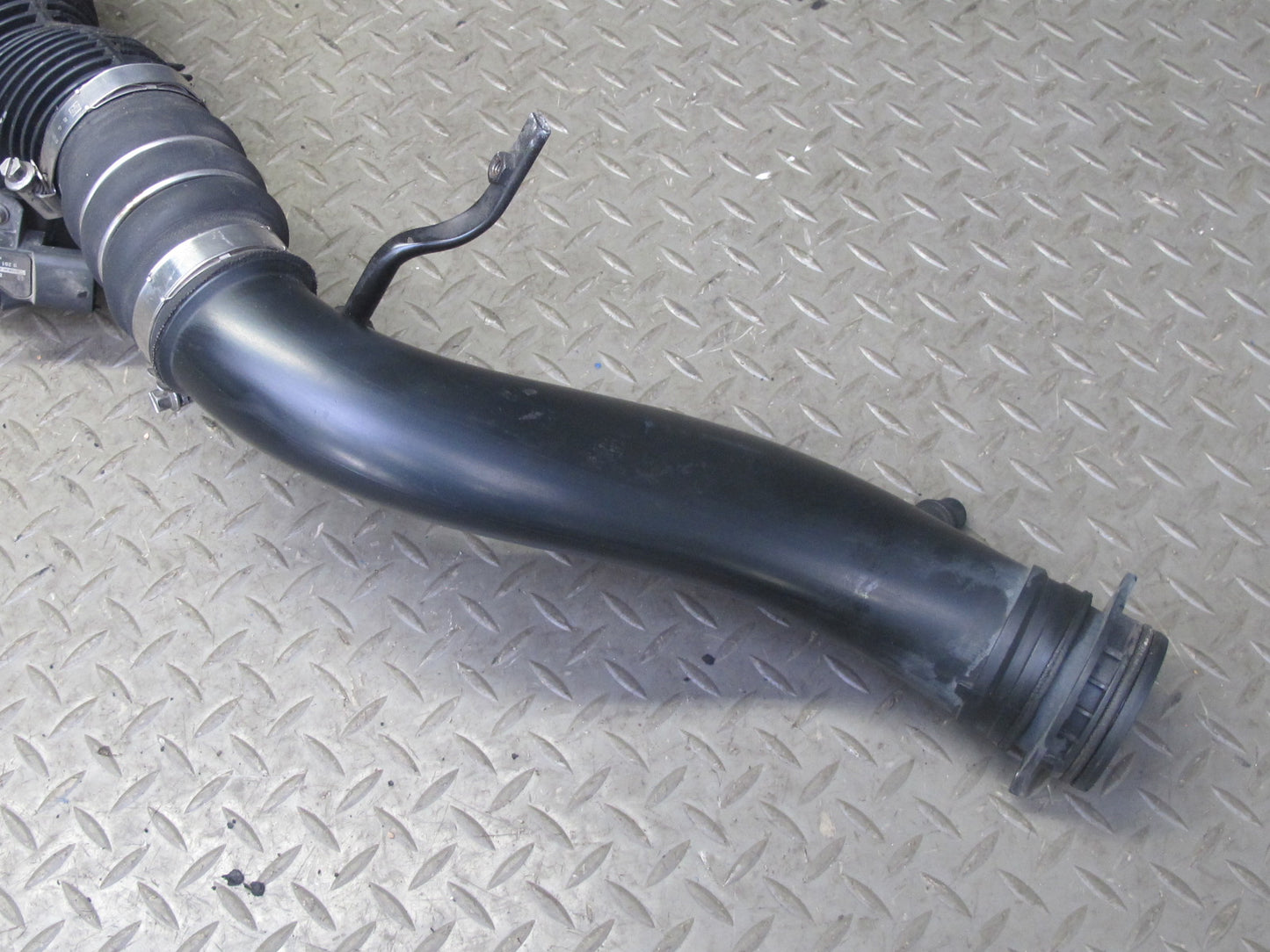 03-10 Porsche Cayenne 957 Air Intake Intercooler Hose Pipe Line Set