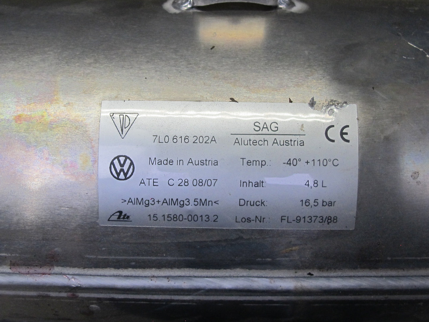 2003-2010 Porsche Cayenne 955 957 Air Suspension Pressure Tank Accumulator