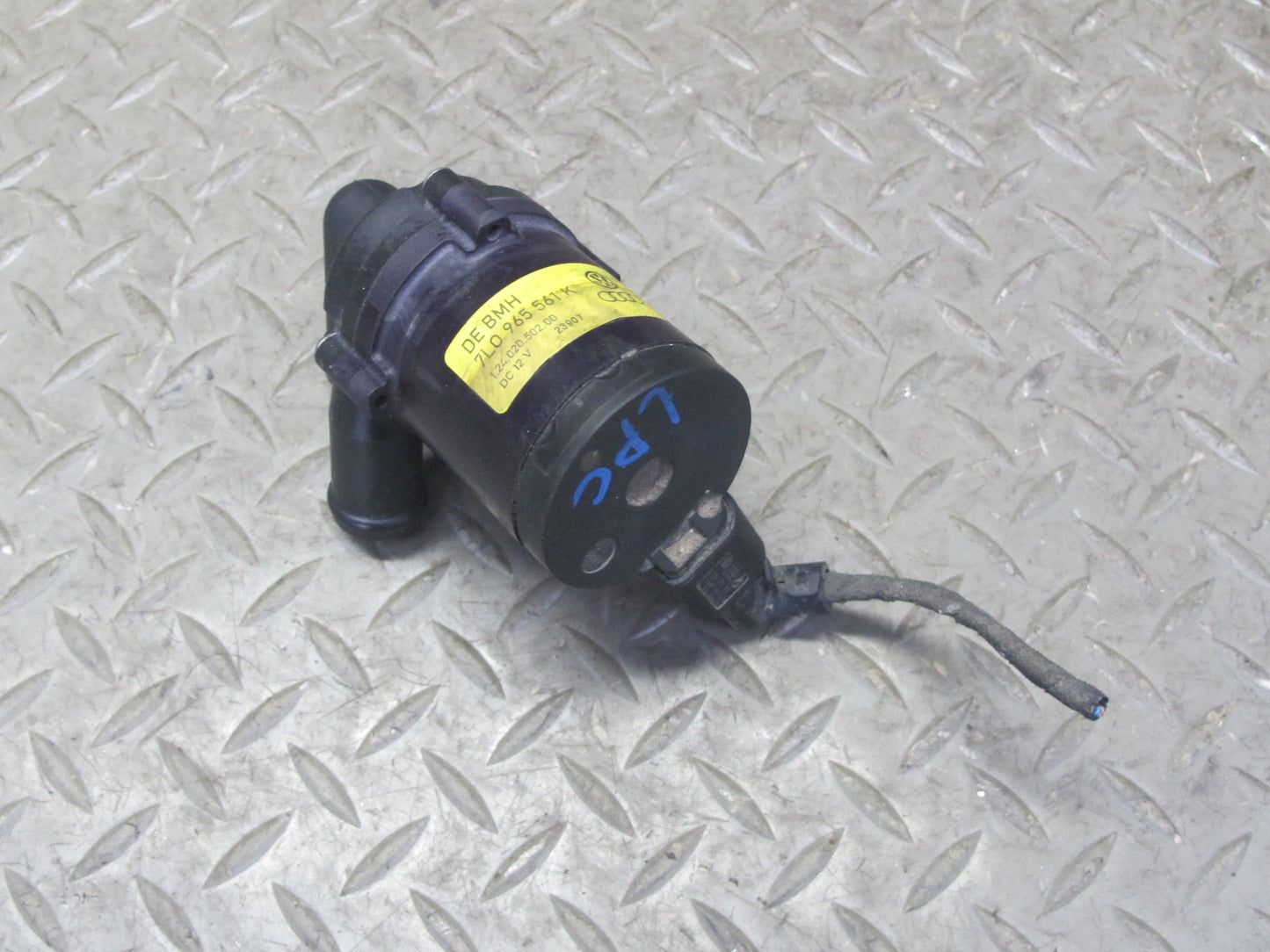 2003-2010 Porsche Cayenne 957 Engine Auxiliary Secondary Coolant Water Pump