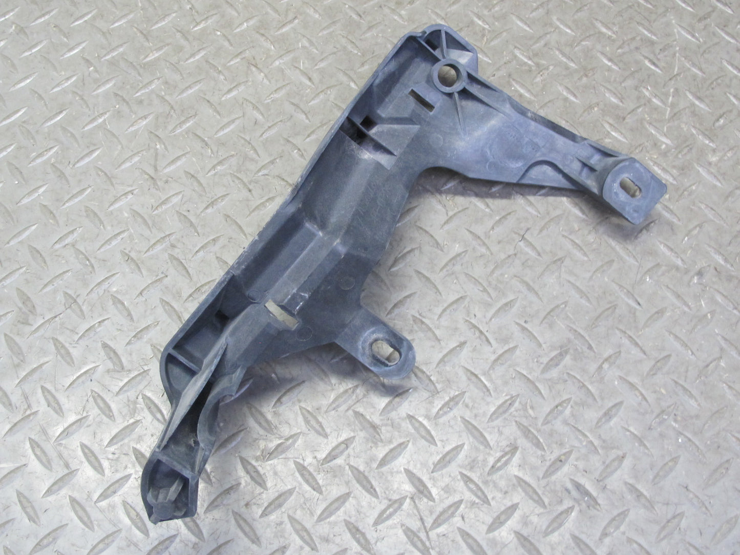 2008-2010 Porsche Cayenne 957 Front Left Bumper Mount Bracket Support 7L5807889