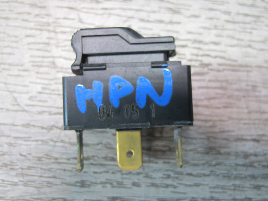 2001-2005 Porsche 911 Carrera 996 Rear Engine Trunk Lid Release Switch