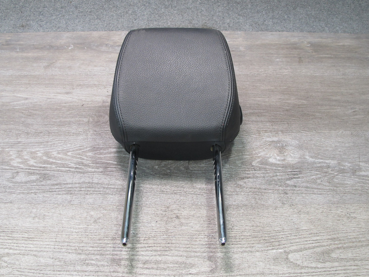 12-18 BMW F30 F31 F34 Front Left or Right Seat Leather Headrest Black OEM