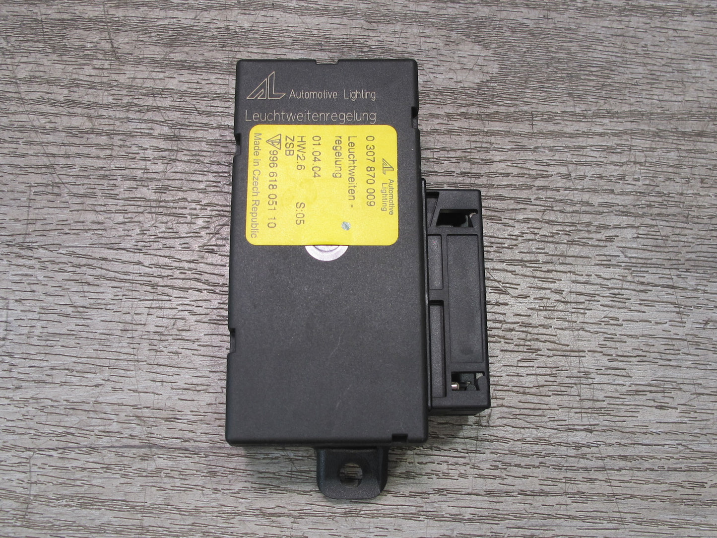 2002-2005 Porsche 911 Carrera 996 Headlight Level Control Module Unit
