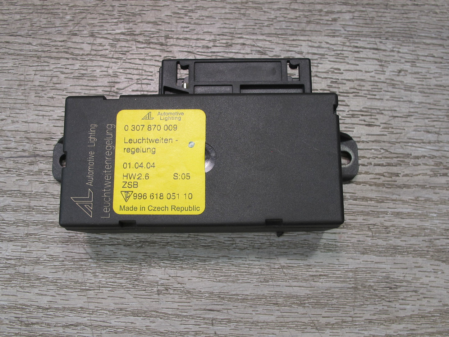 2002-2005 Porsche 911 Carrera 996 Headlight Level Control Module Unit