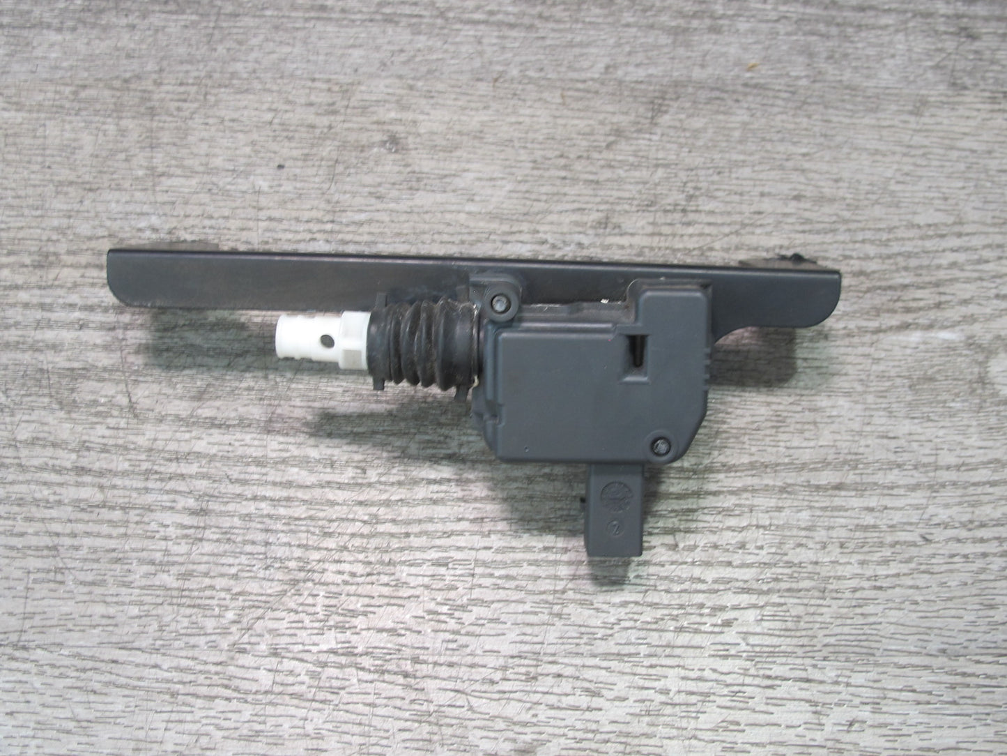2002-2005 Porsche 911 Carrera 996 Front Hood Latch Lock Actuator 99651148900