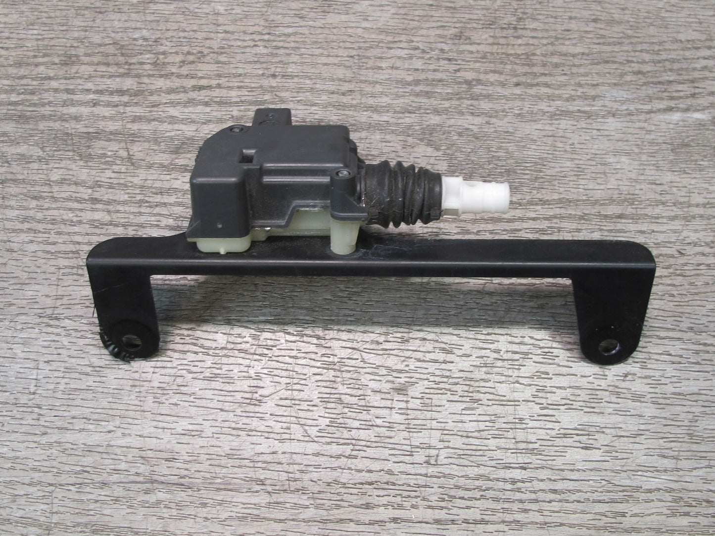 2002-2005 Porsche 911 Carrera 996 Front Hood Latch Lock Actuator 99651148900