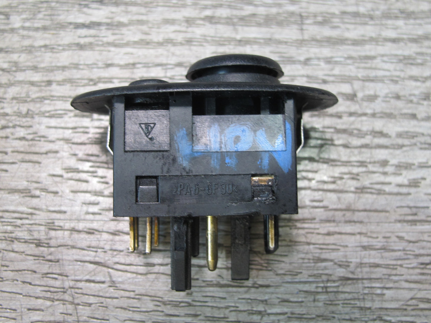 1999-2005 Porsche 911 Carrera 996 Power Mirror Adjustment Switch Button