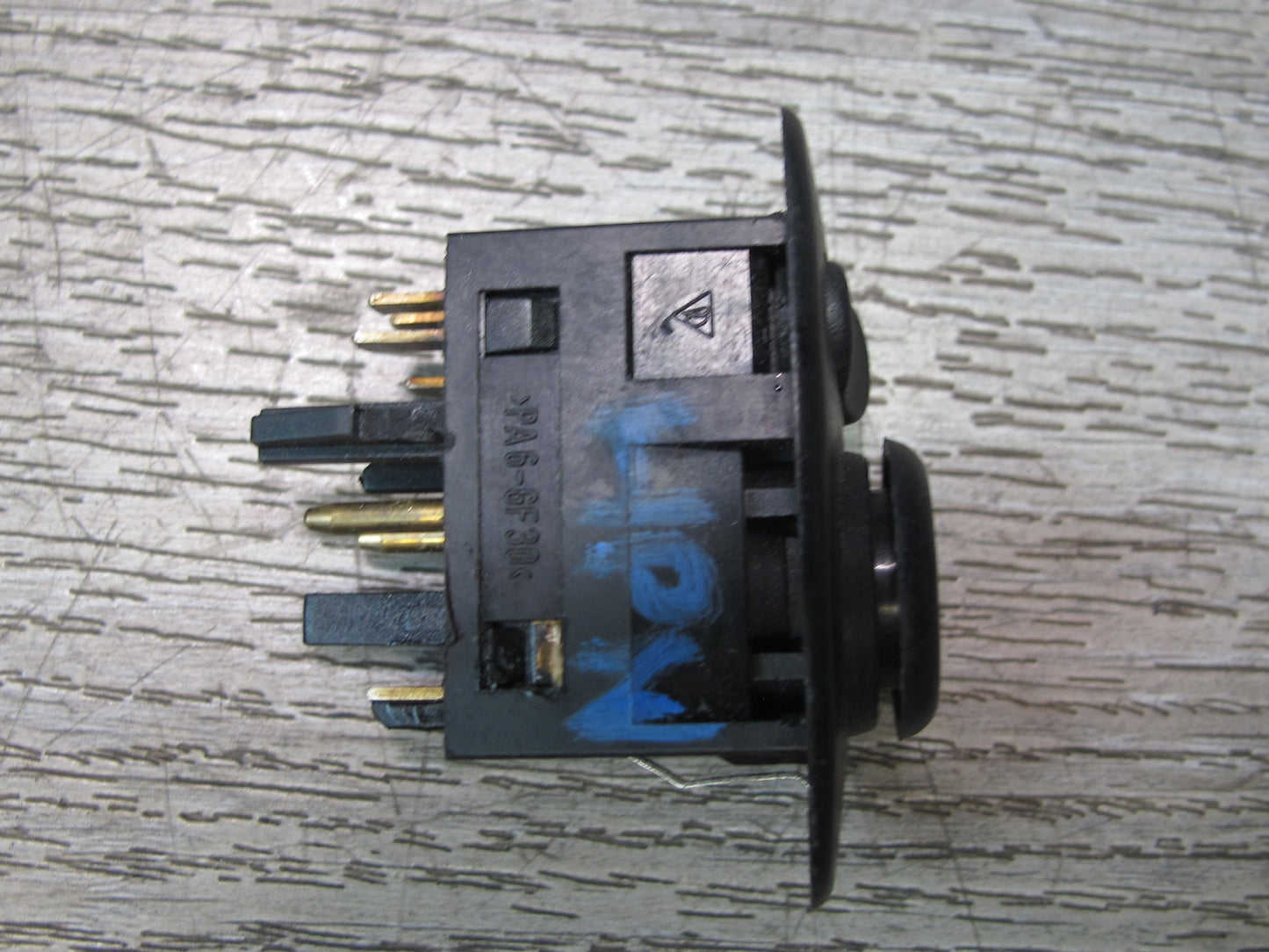 1999-2005 Porsche 911 Carrera 996 Power Mirror Adjustment Switch Button