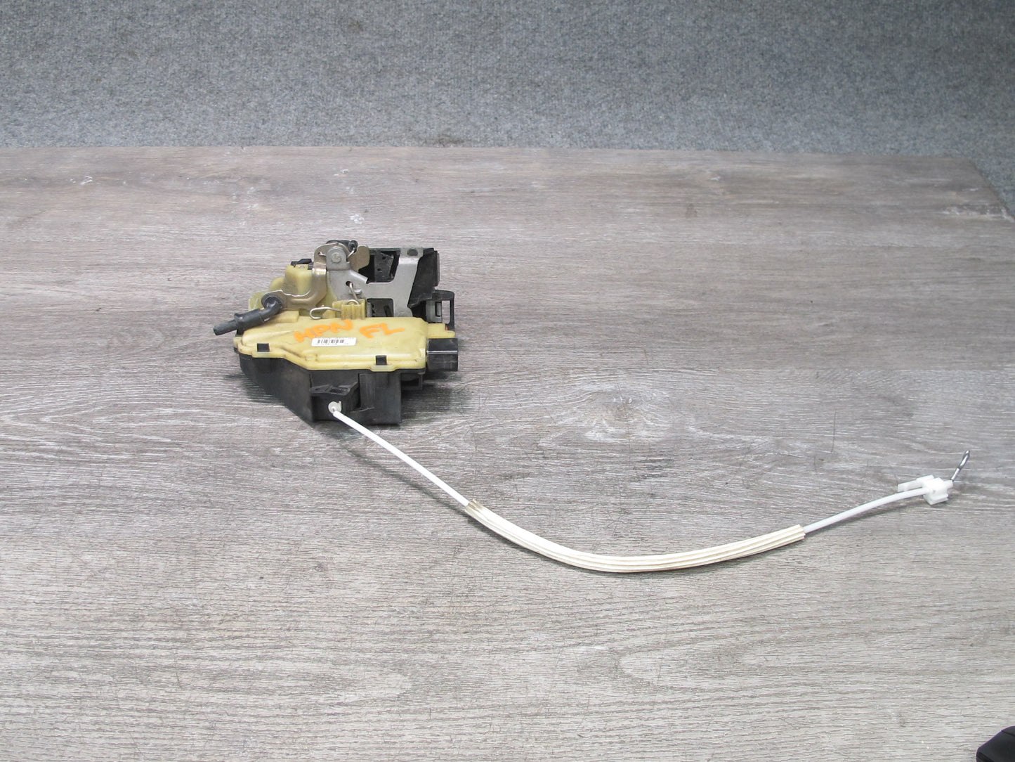 1999-2005 Porsche 911 Carrera 996 Front Left Side Door Lock Latch Actuator