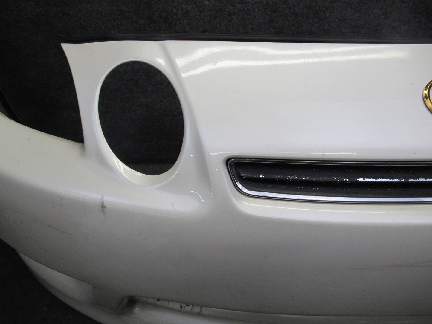 97-00 Lexus UZZ31L SC300 SC400 Front Bumper Cover White w Foam OEM
