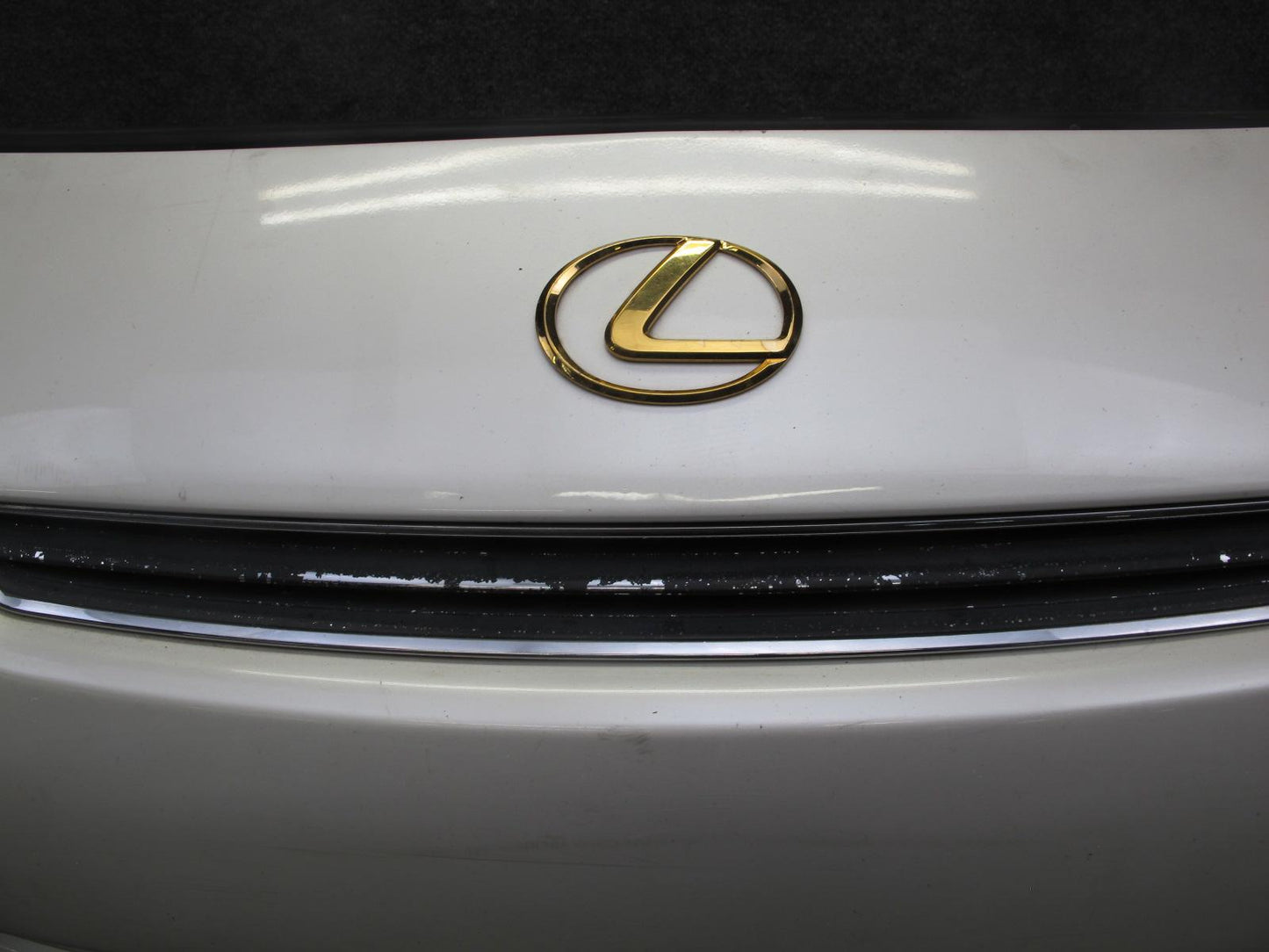 97-00 Lexus UZZ31L SC300 SC400 Front Bumper Cover White w Foam OEM