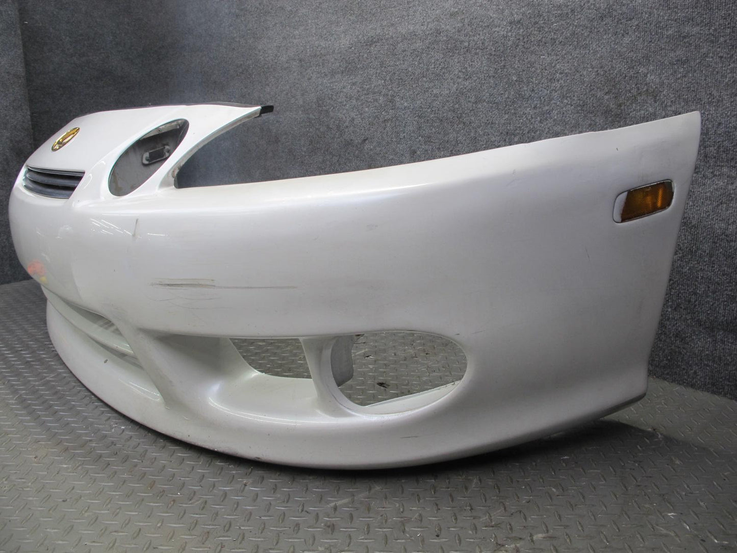 97-00 Lexus UZZ31L SC300 SC400 Front Bumper Cover White w Foam OEM
