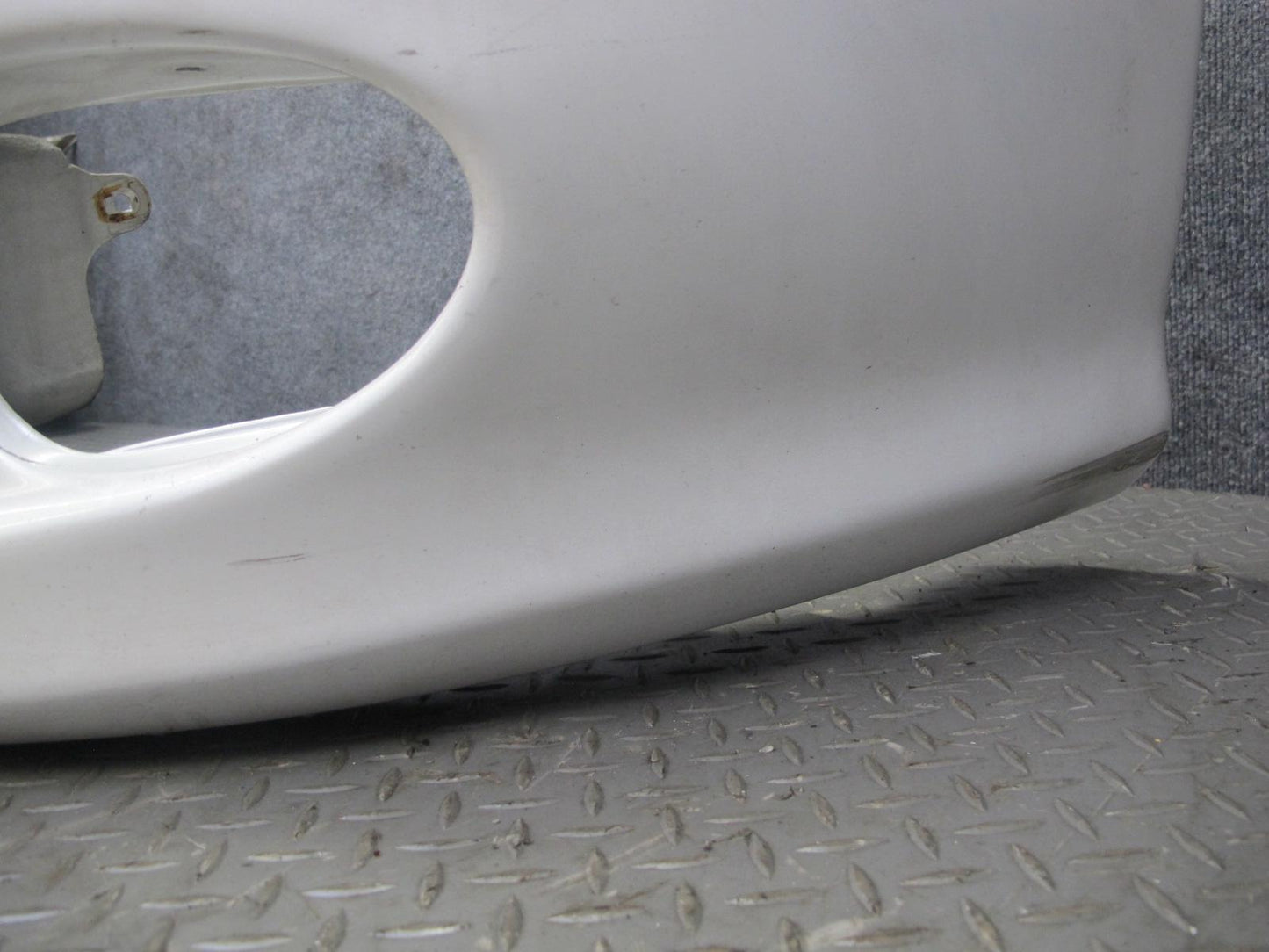 97-00 Lexus UZZ31L SC300 SC400 Front Bumper Cover White w Foam OEM