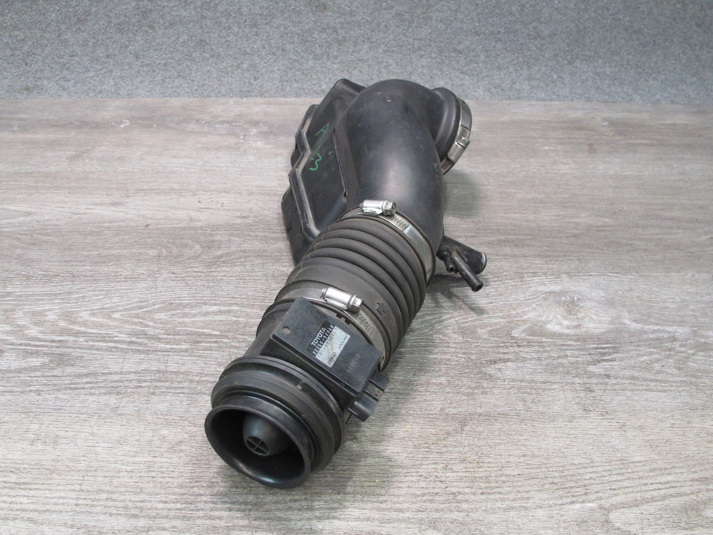 1997 Lexus UZZ30L SC400 Air Intake Resonator Hose Pipe w MAF Sensor Assy OEM
