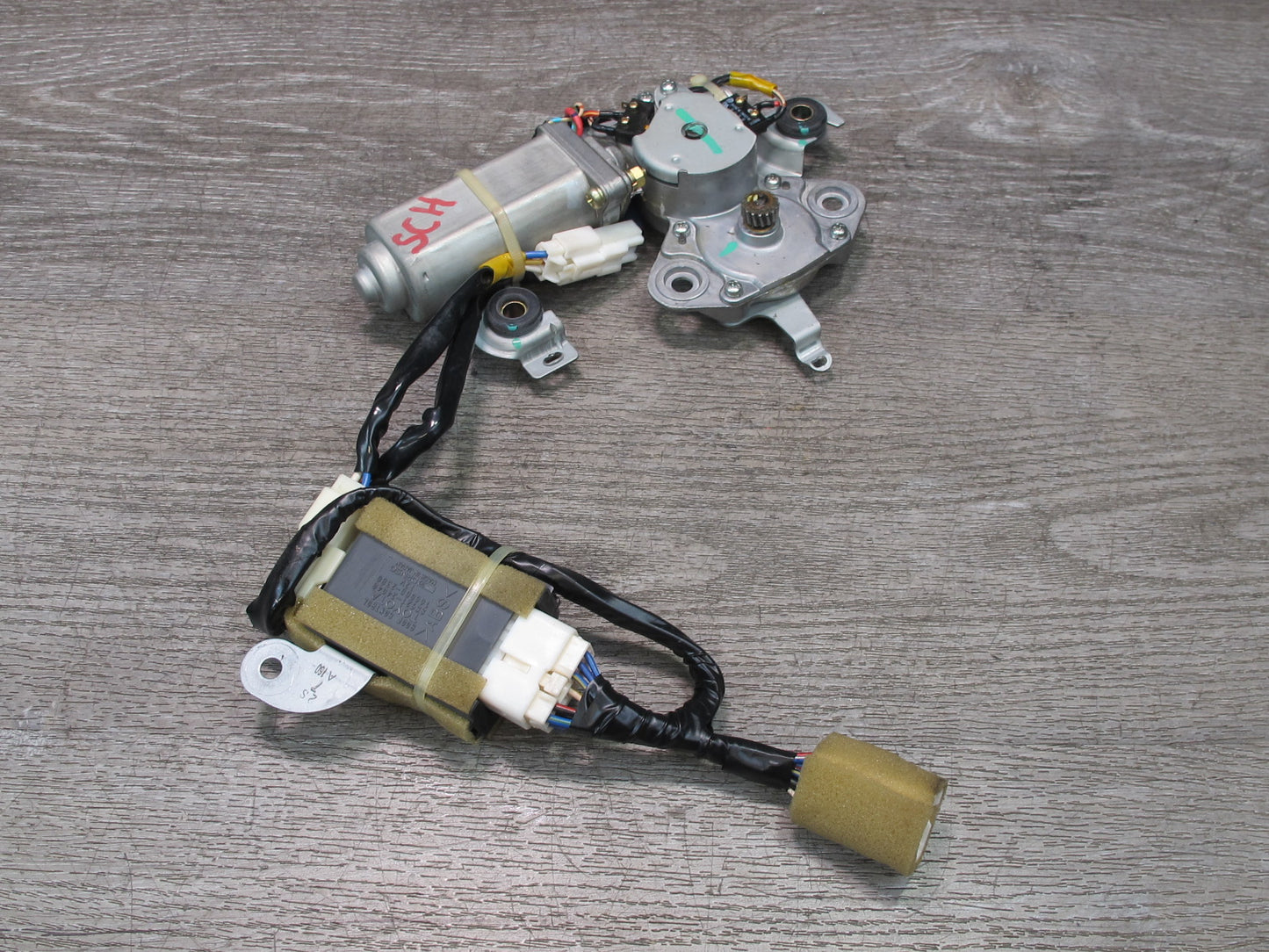 96-00 Lexus UZZ30L SC300 SC400 Sunroof Motor Drive Unit w Relay OEM