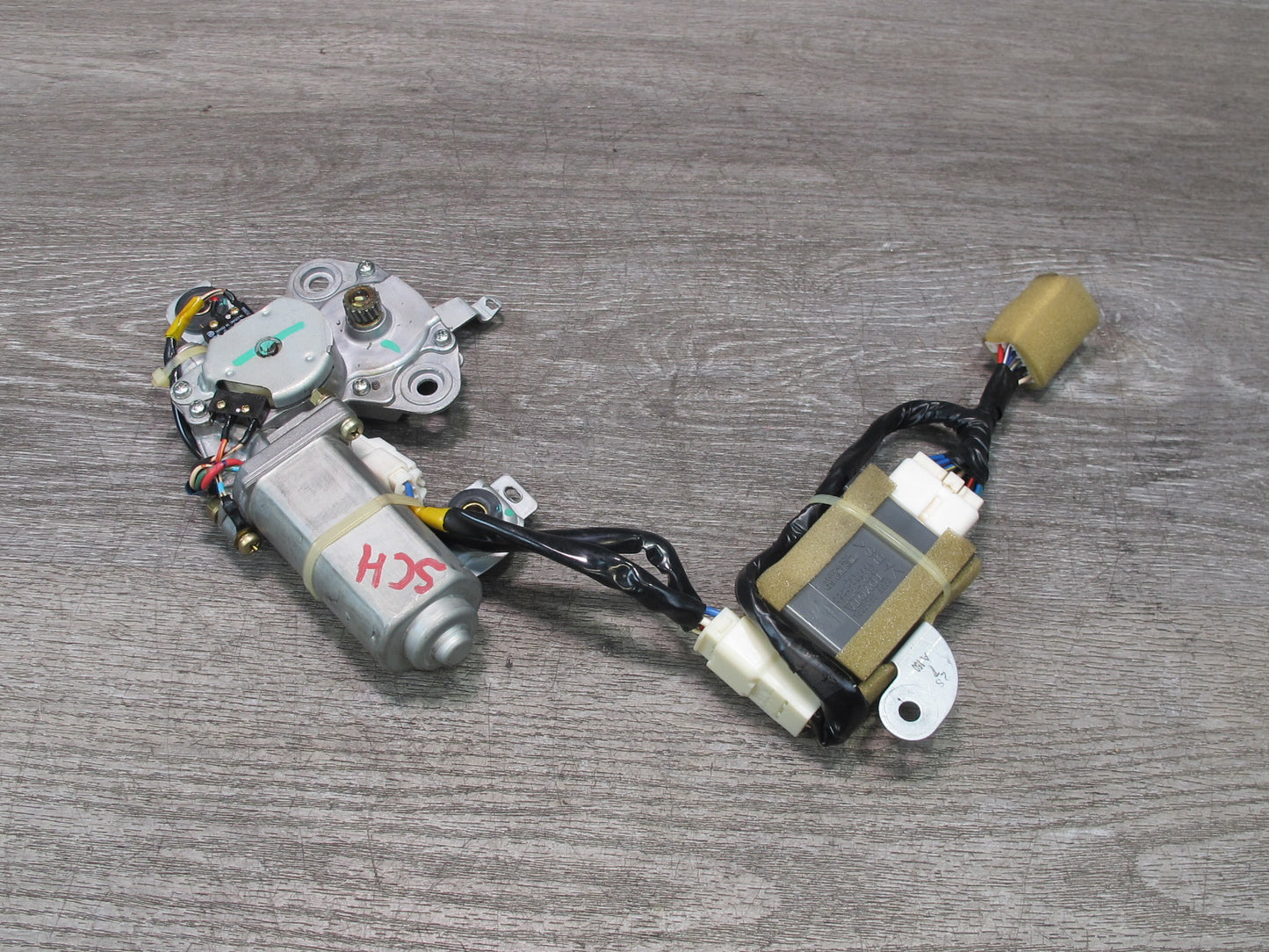 96-00 Lexus UZZ30L SC300 SC400 Sunroof Motor Drive Unit w Relay OEM
