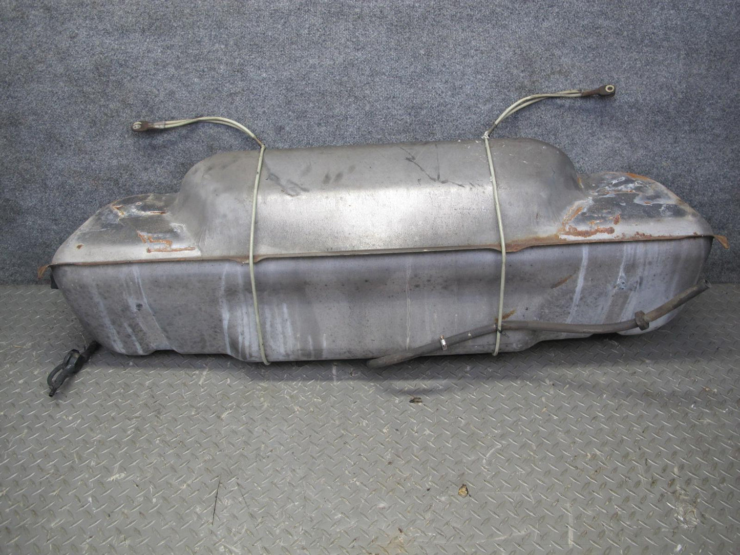 84-96 Chevrolet Corvette C4 Gas Fuel Tank Assembly OEM