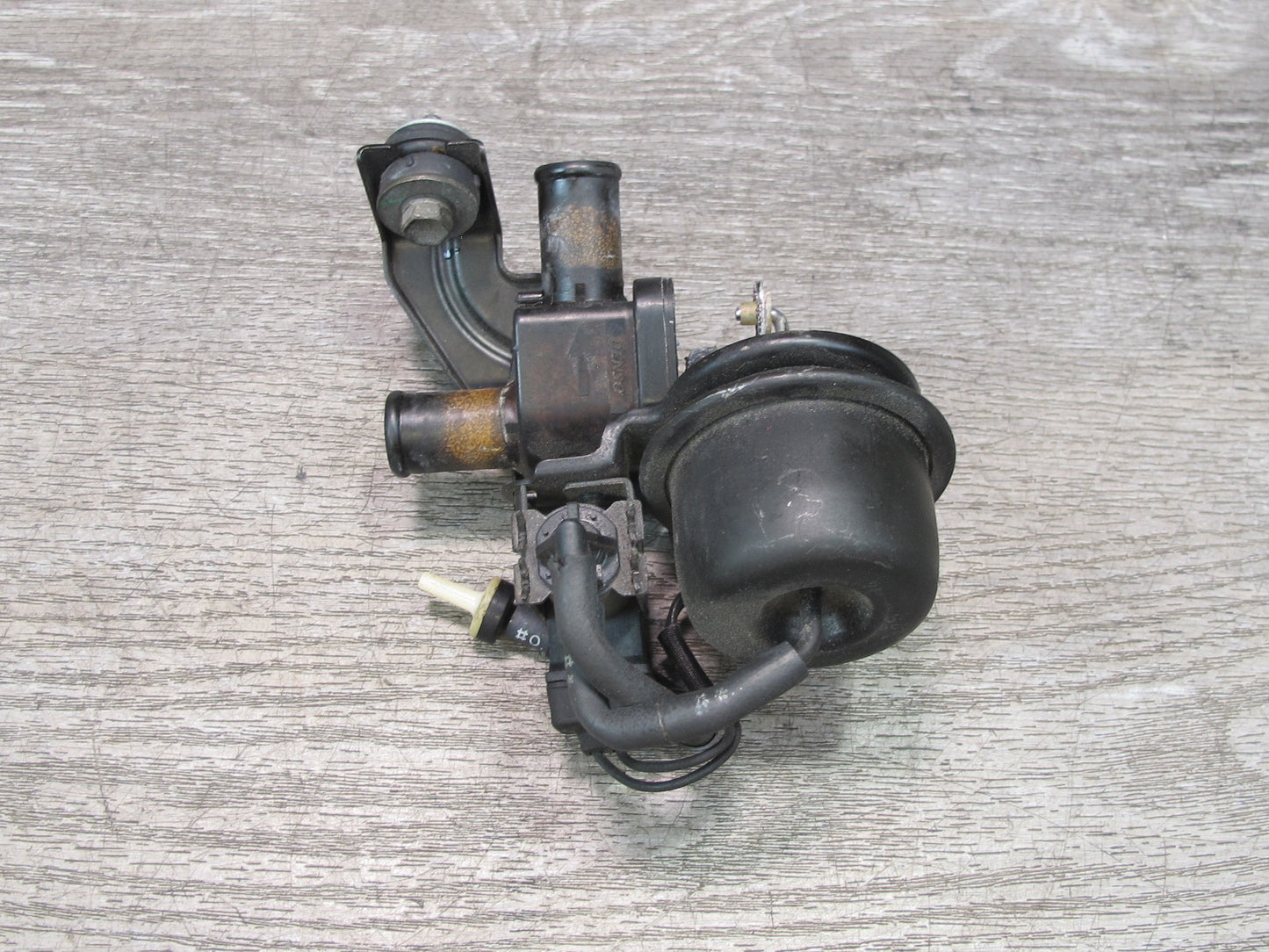 92-00 Lexus UZZ30L SC300 SC400 Heater Control Valve Pump OEM