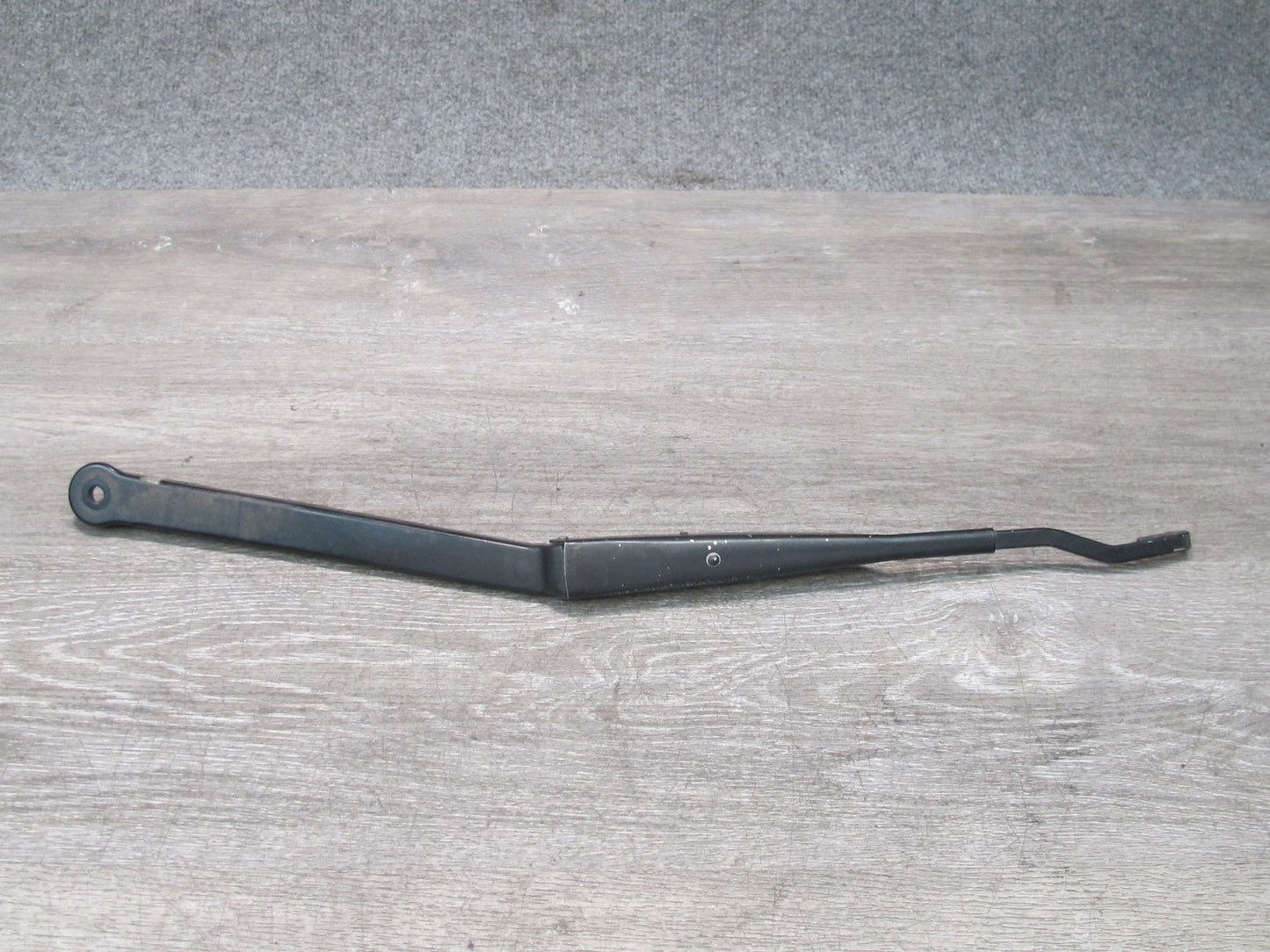 92-00 Lexus UZZ30L SC300 SC400 Front Left & Right Windshield Wiper Arm Set OEM