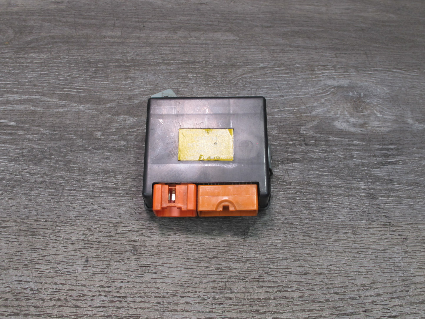 97-98 Lexus UZZ30L SC300 SC400 Theft Warning Control Module 89730-24021 OEM