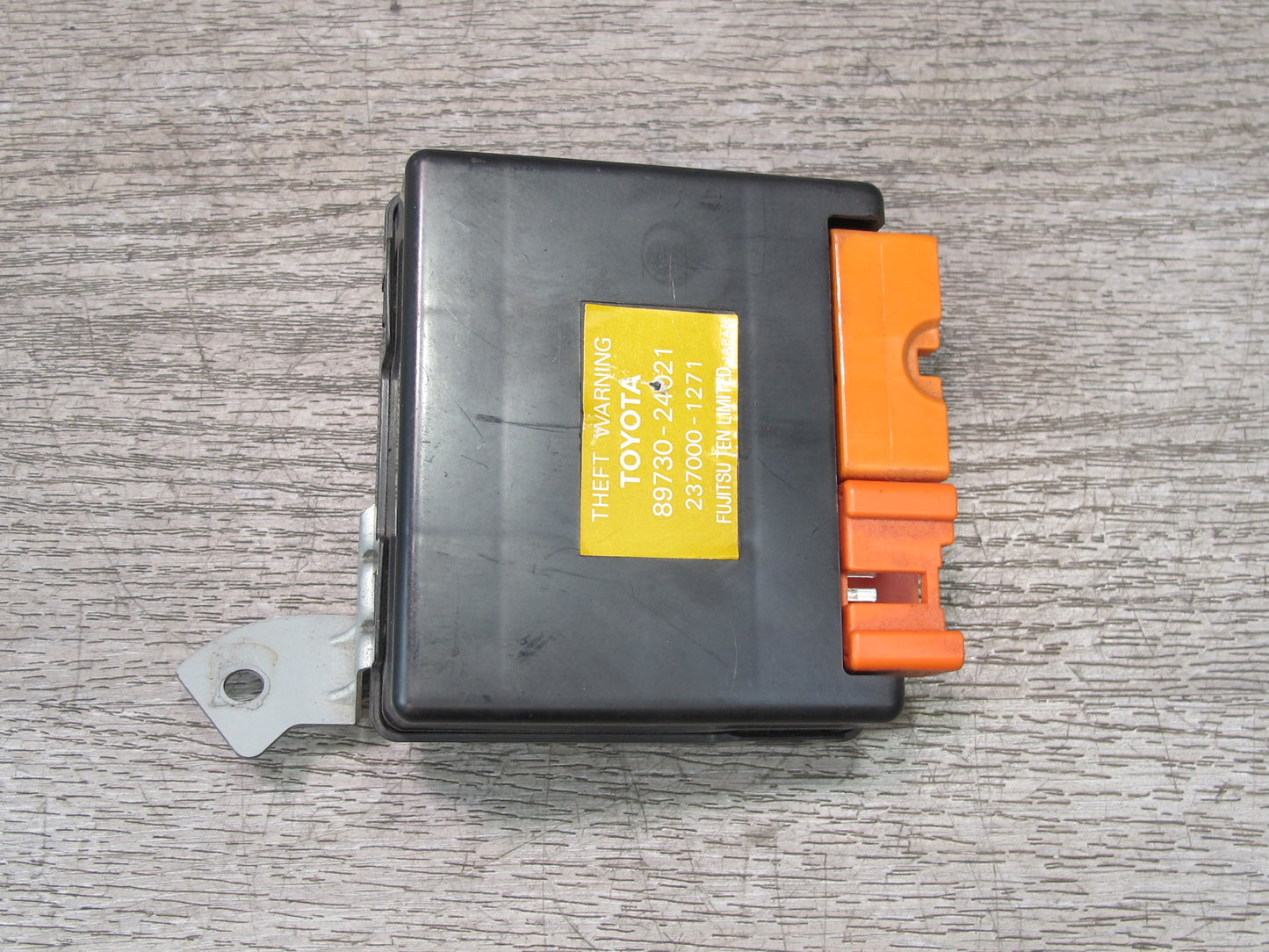 97-98 Lexus UZZ30L SC300 SC400 Theft Warning Control Module 89730-24021 OEM