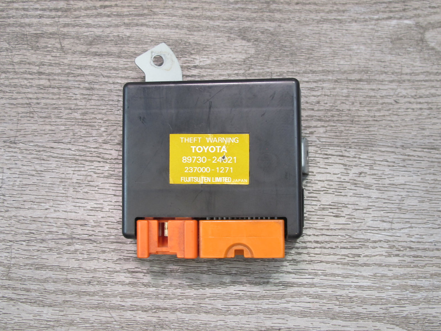 97-98 Lexus UZZ30L SC300 SC400 Theft Warning Control Module 89730-24021 OEM