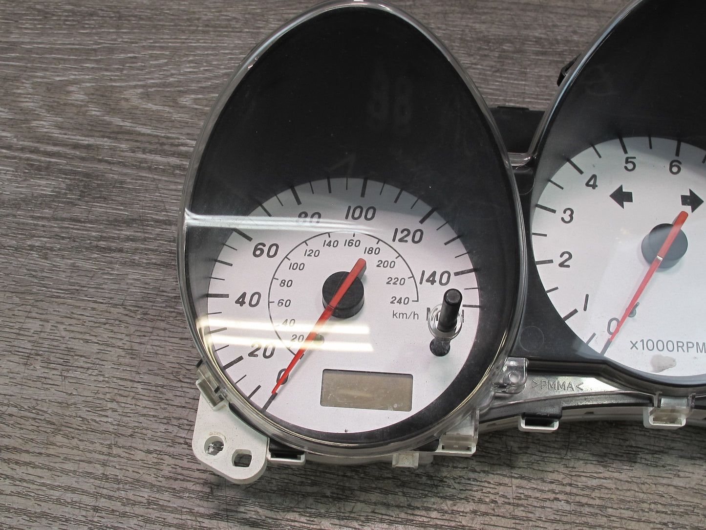 00-02 Toyota MR2 Spyder ZZW30L M/T Instrument Cluster Gauge Speedometer OEM