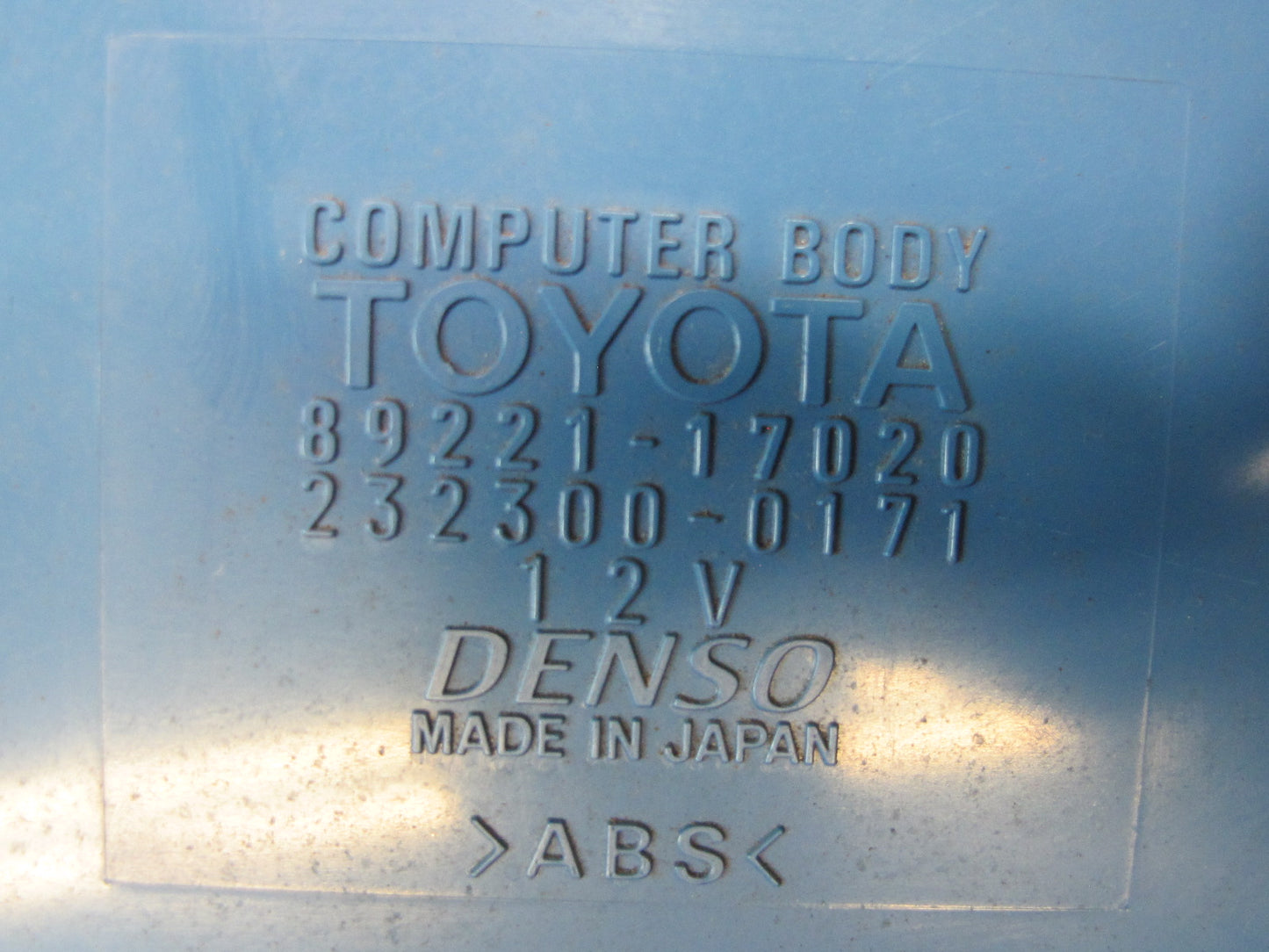 00-05 Toyota MR2 Spyder ZZW30L Multiplex Body Control Module 89221-17020 OEM