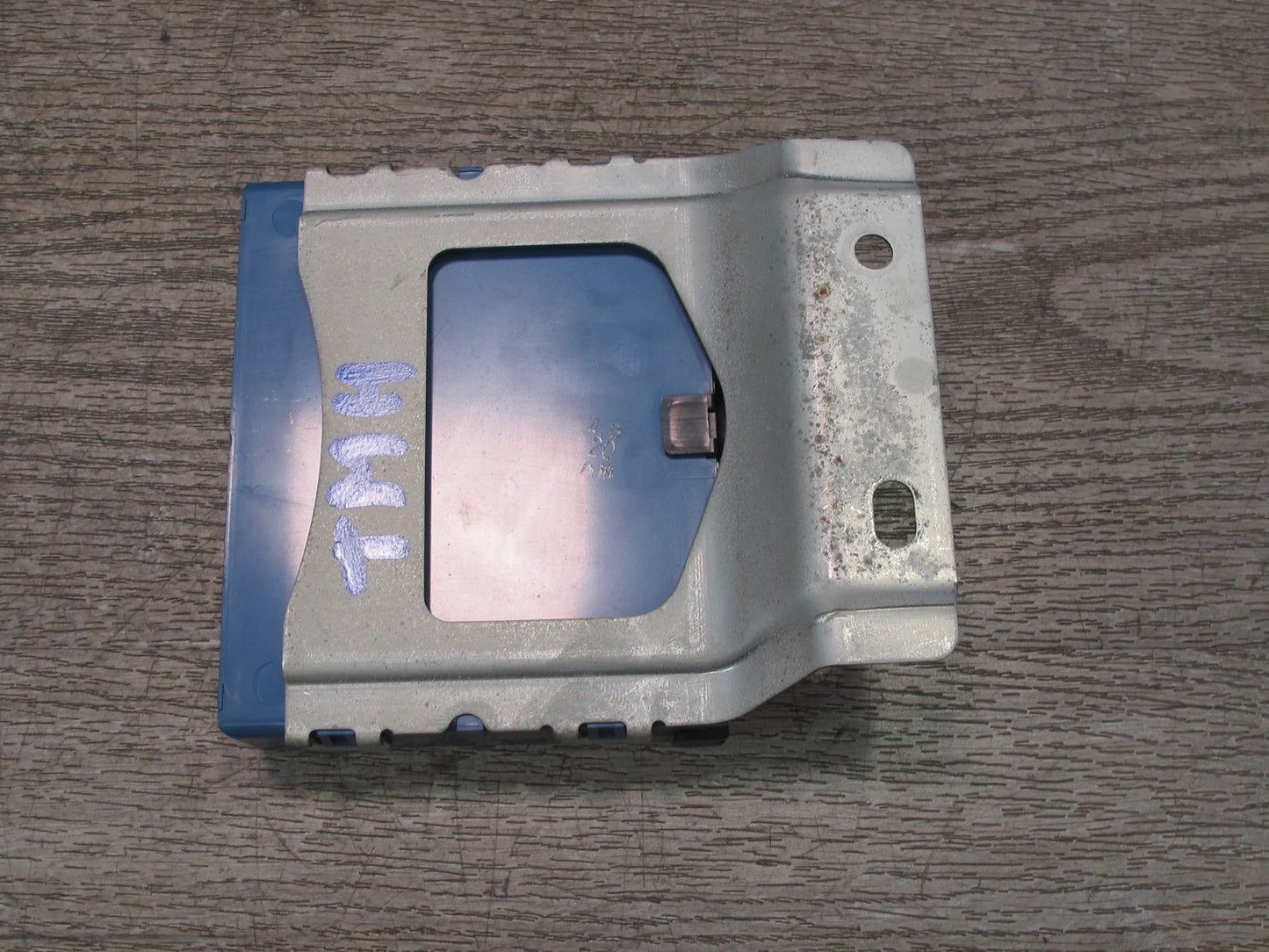 00-05 Toyota MR2 Spyder ZZW30L Multiplex Body Control Module 89221-17020 OEM