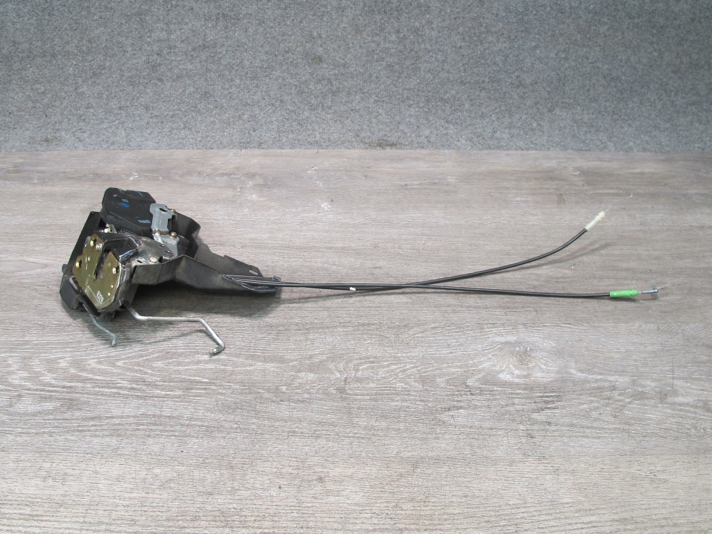 00-05 Toyota MR2 Spyder ZZW30L Right Door Lock Latch Actuator OEM